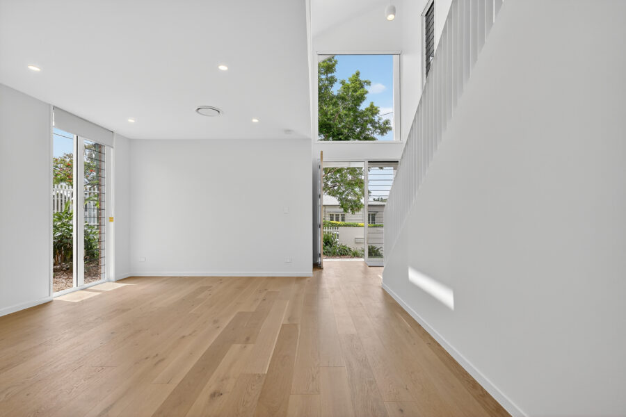 11 Lockyer St Camp Hill , QLD 4152 Australia