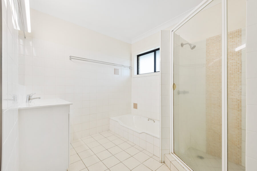 2/9 Doone St Macgregor , QLD 4109 Australia