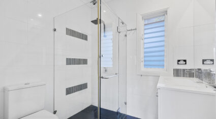 2 View St Kedron , QLD 4031 Australia