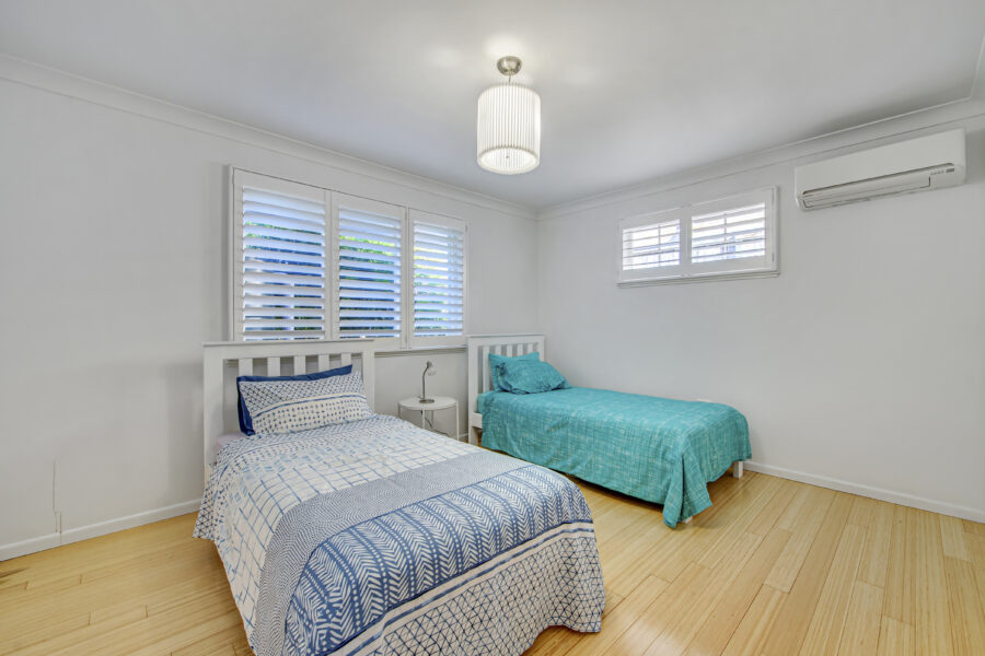 4 Jenee Street Jindalee , QLD 4074 Australia