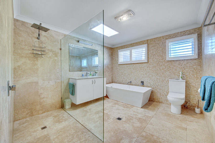 4 Jenee Street Jindalee , QLD 4074 Australia