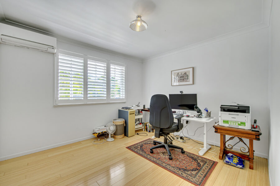 4 Jenee Street Jindalee , QLD 4074 Australia