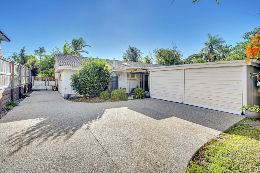 4 Jenee Street Jindalee , QLD 4074 Australia