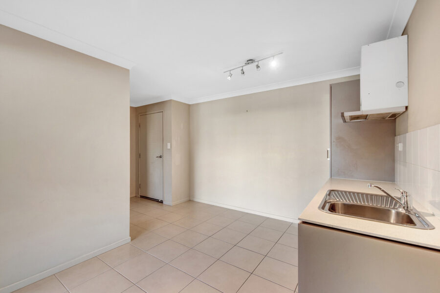 3/8 Myora Cres Capalaba , QLD 4157 Australia