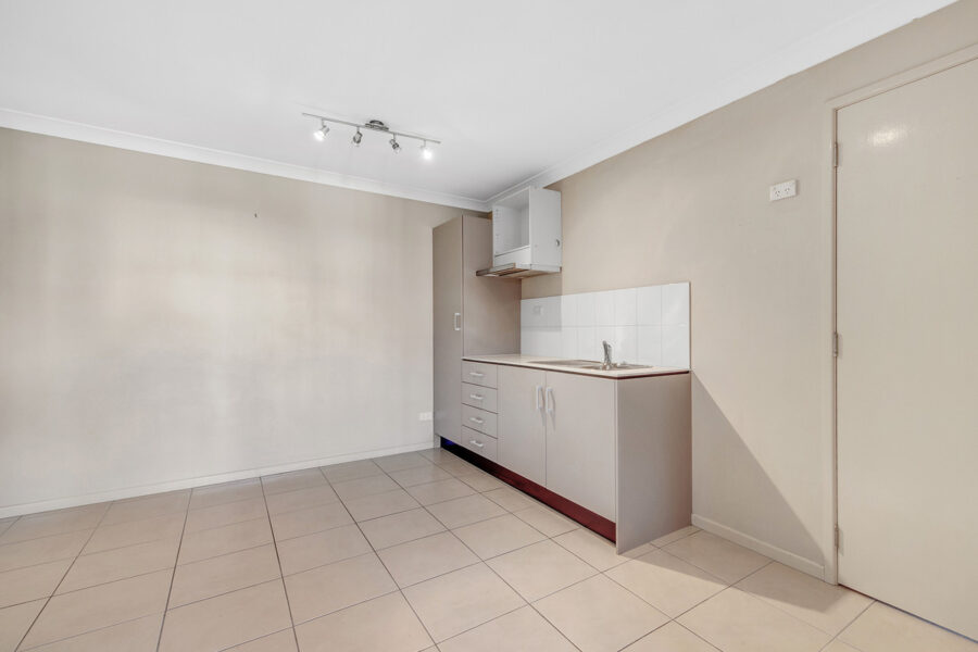 3/8 Myora Cres Capalaba , QLD 4157 Australia