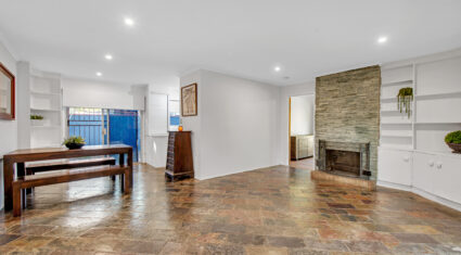 1/129 Spitfire Ave Strathpine , QLD 4500 Australia