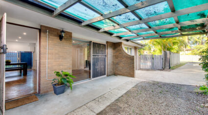 1/129 Spitfire Ave Strathpine , QLD 4500 Australia