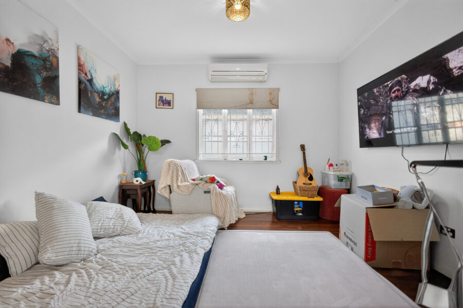 137 Oxley Ave Woody Point , QLD 4019 Australia