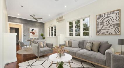 2 View St Kedron , QLD 4031 Australia