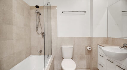 6/28 Stopford St Wooloowin , QLD 4030 Australia