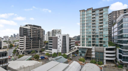 605/8 Kyabra St Newstead , QLD 4006 Australia