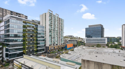 605/8 Kyabra St Newstead , QLD 4006 Australia