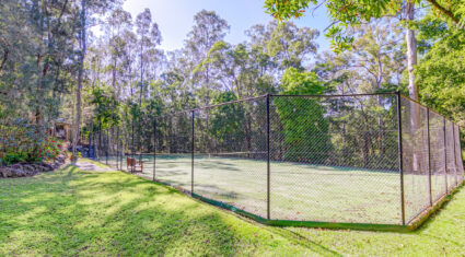 12/360 Simpsons Rd Bardon , QLD 4065 Australia