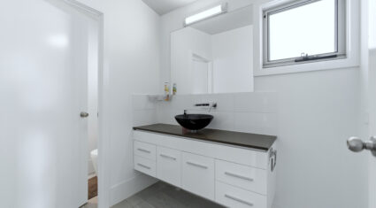 12A Redwood St Stafford Heights , QLD 4053 Australia