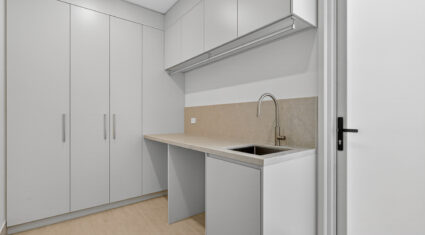 11 Lockyer St Camp Hill , QLD 4152 Australia