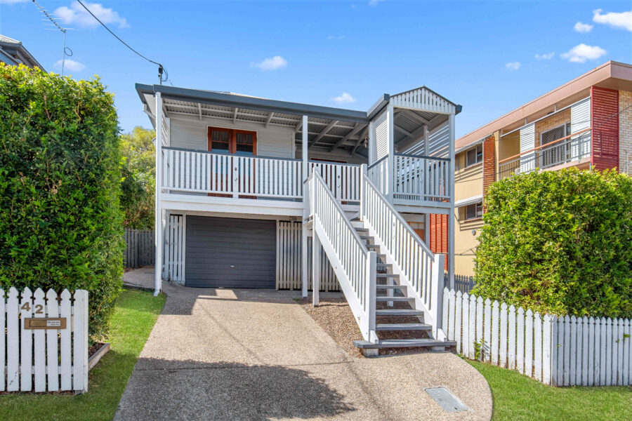 42 Beatrice St Greenslopes , QLD 4120 Australia