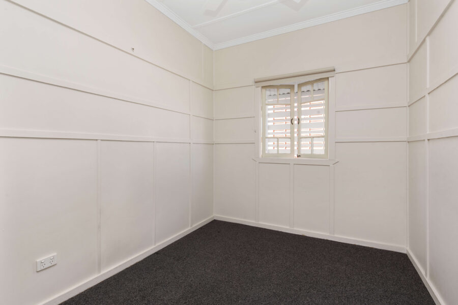 42 Beatrice St Greenslopes , QLD 4120 Australia