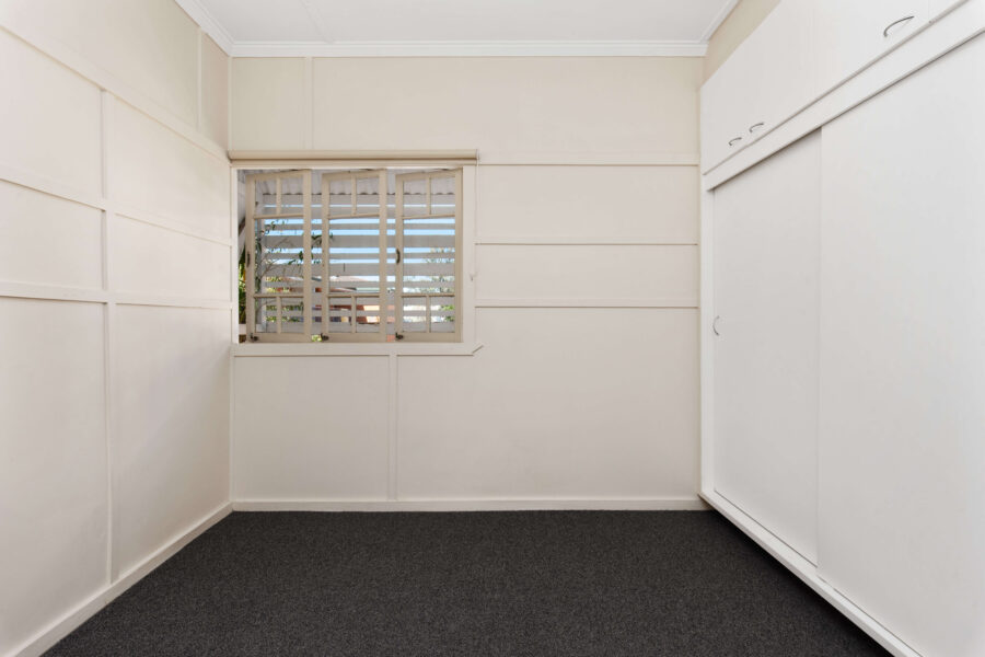 42 Beatrice St Greenslopes , QLD 4120 Australia