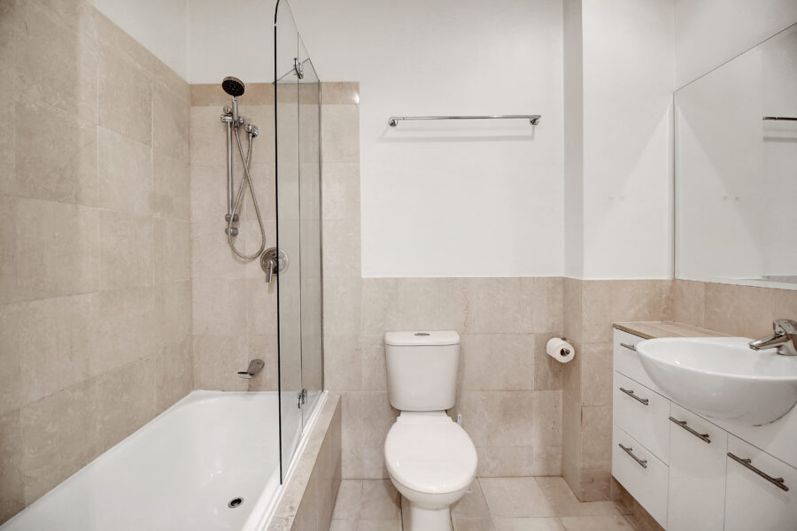 6/28 Stopford St Wooloowin , QLD 4030 Australia