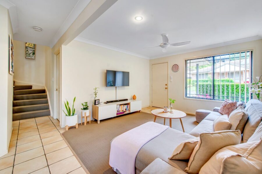 56/25 Hogan Place Seventeen Mile Rocks , QLD 4073 Australia