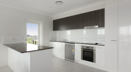 10/9 Bombery Street CANNON HILL , QLD 4170