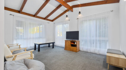 14 Kootangal Cres Ferny Hills , QLD 4055 Australia