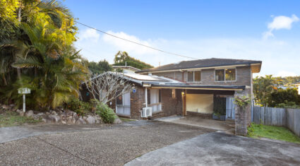 14 Kootangal Cres Ferny Hills , QLD 4055 Australia