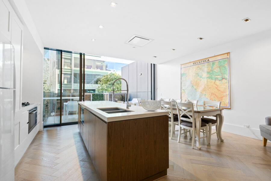 3013/36 Evelyn St Newstead , QLD 4006 Australia