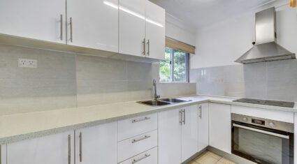 4/99 Macquarie Street St Lucia , QLD 4067 Australia