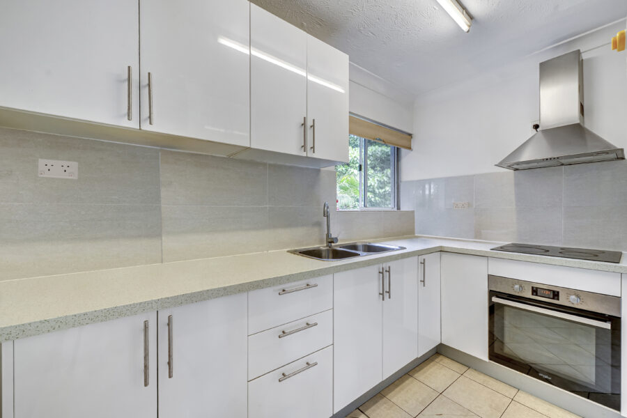 4/99 Macquarie Street St Lucia , QLD 4067 Australia