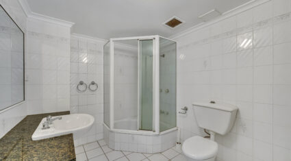 4/99 Macquarie Street St Lucia , QLD 4067 Australia