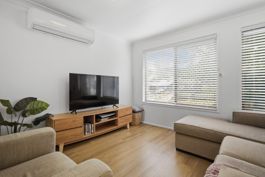 98 Bunya Park Dr Eatons Hill , QLD 4037 Australia