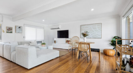 361 Horizon Dr Riverhills , QLD 4074 Australia