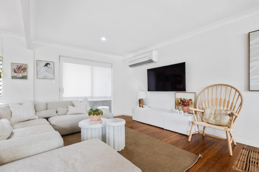 361 Horizon Dr Riverhills , QLD 4074 Australia