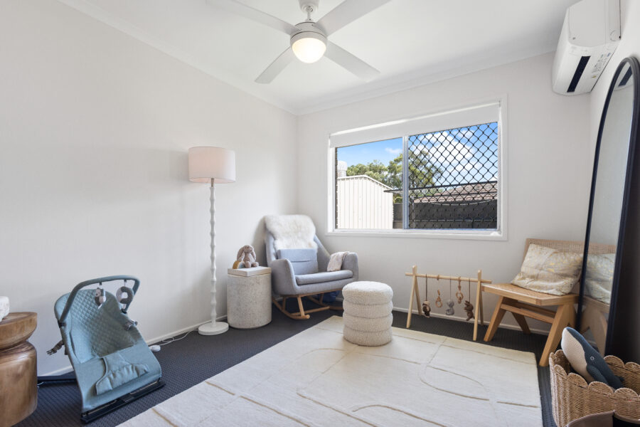 361 Horizon Dr Riverhills , QLD 4074 Australia