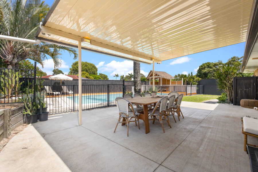 361 Horizon Dr Riverhills , QLD 4074 Australia