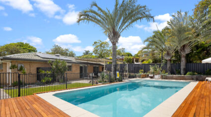 361 Horizon Dr Riverhills , QLD 4074 Australia