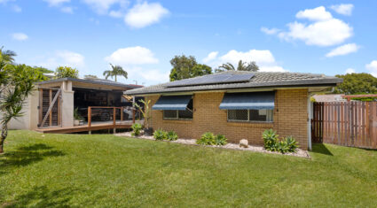 361 Horizon Dr Riverhills , QLD 4074 Australia