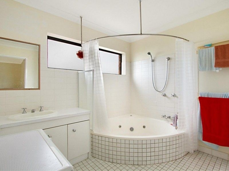 1/28 Warren St St Lucia , QLD 4067 Australia