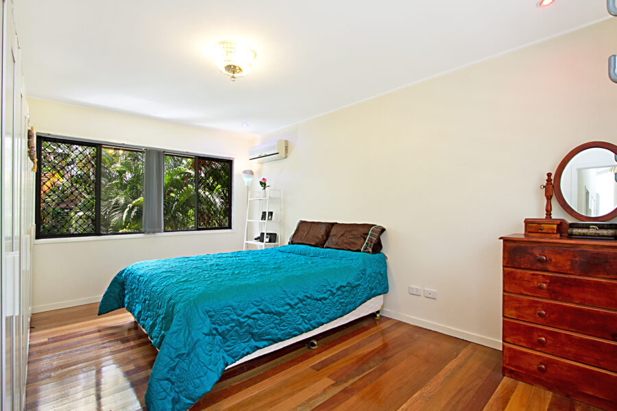 27 Marney Street CHAPEL HILL , QLD 4069 