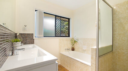 27 Marney Street CHAPEL HILL , QLD 4069