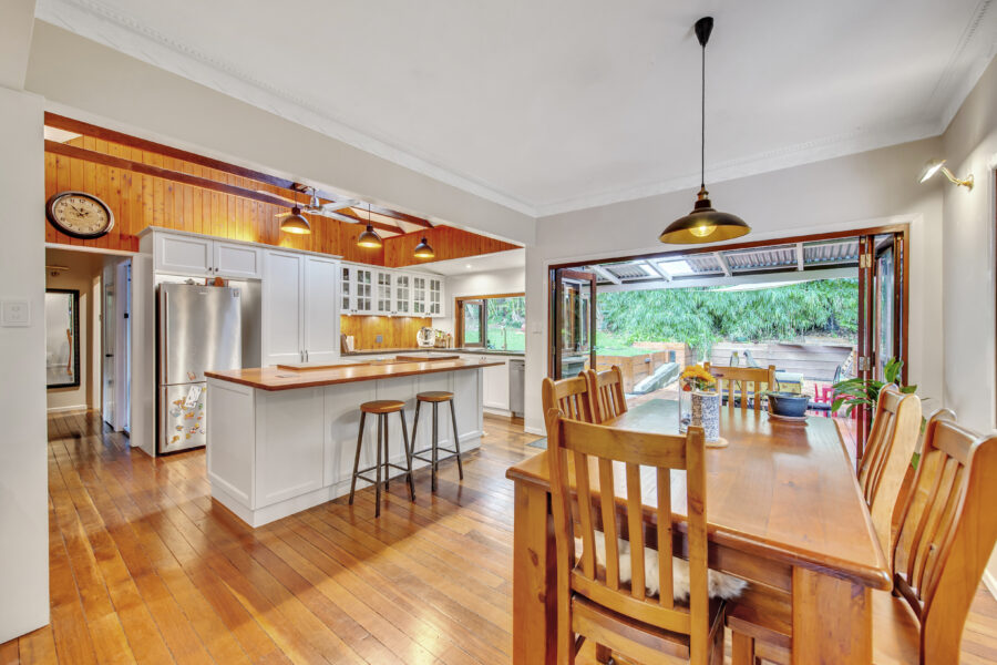 22 Pelion St Bardon , QLD 4065 Australia