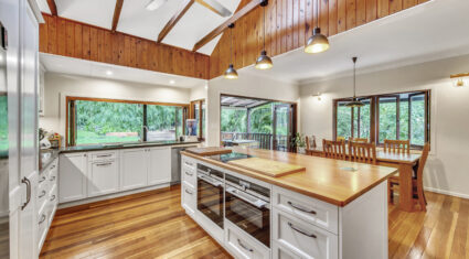 22 Pelion St Bardon , QLD 4065 Australia