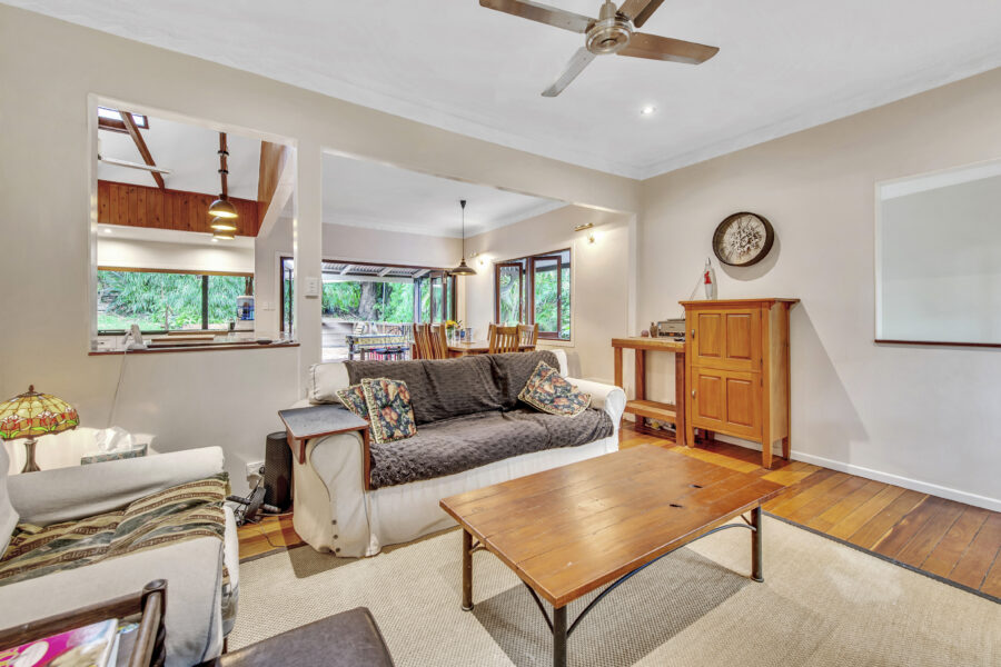 22 Pelion St Bardon , QLD 4065 Australia