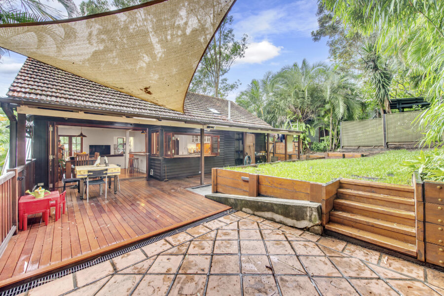 22 Pelion St Bardon , QLD 4065 Australia