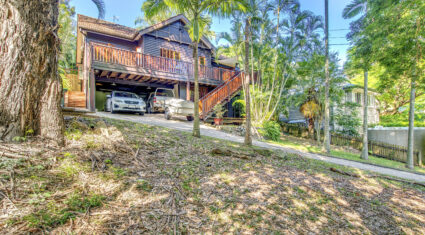 22 Pelion St Bardon , QLD 4065 Australia