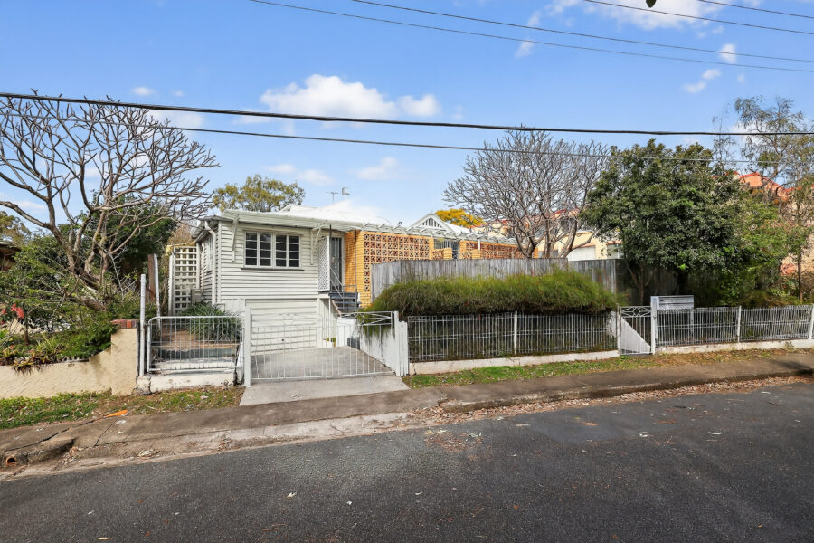 2/162 Butterfield St Herston , QLD 4006 Australia