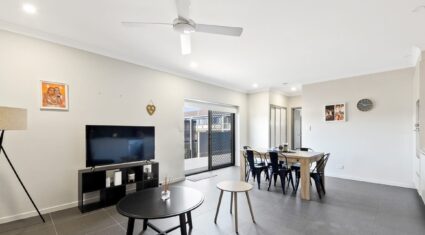 2/7 Sadlier Street Kedron , QLD 4031 