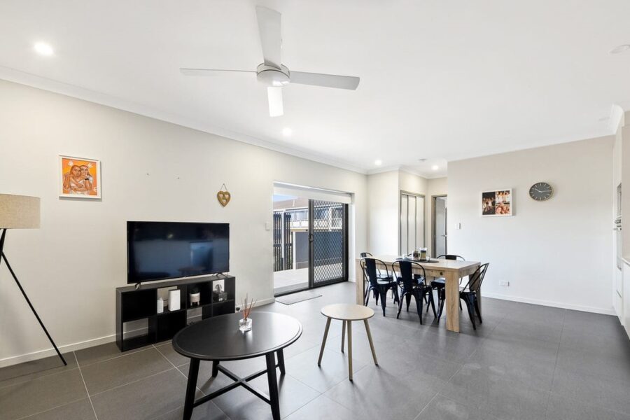 2/7 Sadlier Street Kedron , QLD 4031 