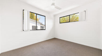 1/11 Green Street Booval , QLD 4304 